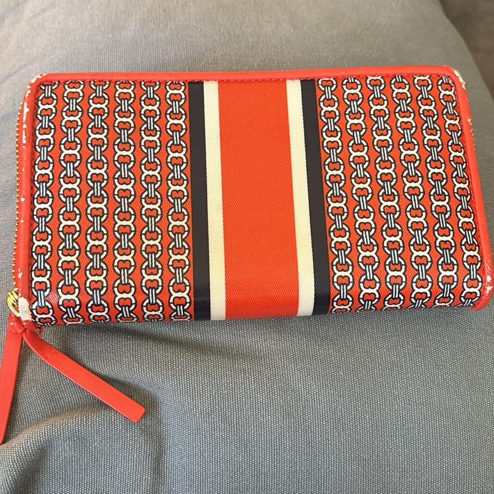 Tory Burch Red and Blue Patterned Wallet - Picture 2 of 12